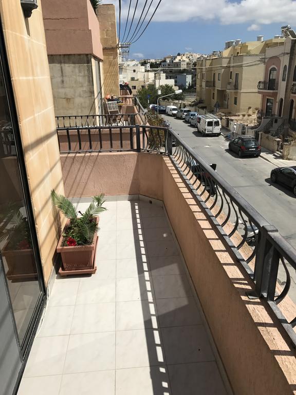 Swieqi Semi Detached Maisonette Saint Julian's Екстер'єр фото